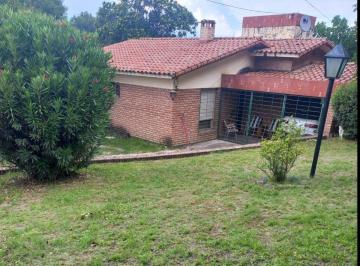 Casa · 177m² · 5 Ambientes · 2 Cocheras · Rossi Bienes Raices Vende Casa en Cosquin