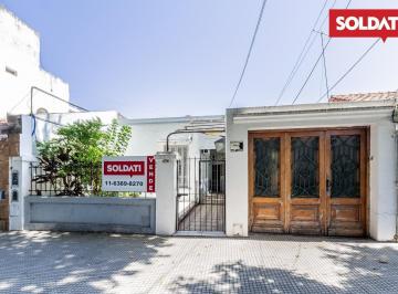 Casa · 320m² · 4 Ambientes · 1 Cochera · Casa en Venta