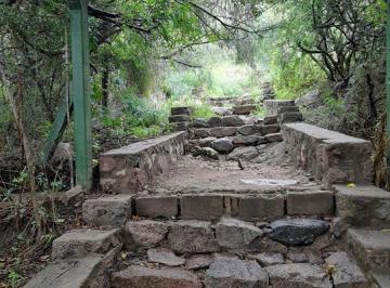 Terreno , Córdoba · Vendo Lote en Capilla del Monte. "Oportunidad Inversionistas " Posible Financiación del 50%.con Hip