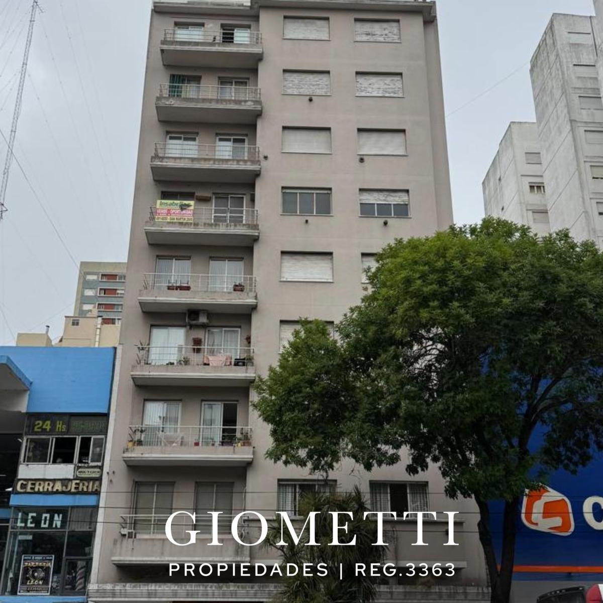 Departamento de 4 ambientes en Macrocentro