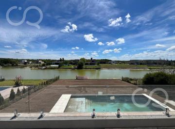 Casa · 221m² · 5 Ambientes · 2 Cocheras · Venta Casa Apto Crédito San Sebastián Al Lago - Área 9