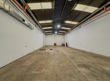 Depósito · 530m² · 1 Ambiente · Alquiler - Depósito - Mataderos - 530 m²
