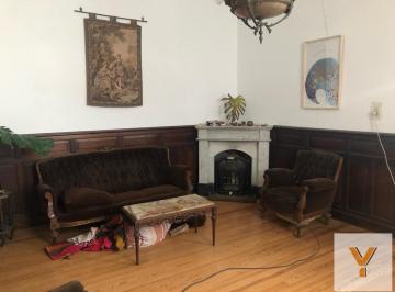 Casa · 325m² · 3 Ambientes · 1 Cochera · Casa en Venta - 2 Dorm. 1 Baño - La Plata