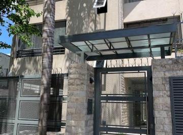 Departamento de 2 ambientes Alquiler $ 600.000 · Departamento de 2 Ambientes con Cochera. Brown 227, Quilmes