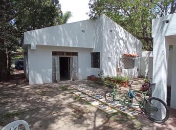 Casa · 146m² · 4 Ambientes · Propiedad a La Venta Total o Parcial Guiraldes Esquina Martin Fierro