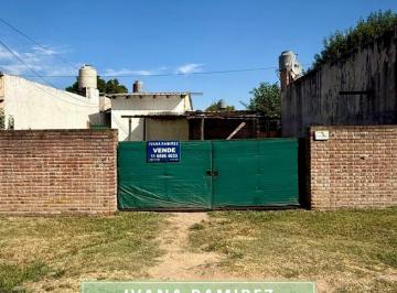 Casa · 295m² · 3 Ambientes · Se Venden 2 Departamentos Sobre un Lote de 295 m², Luján.