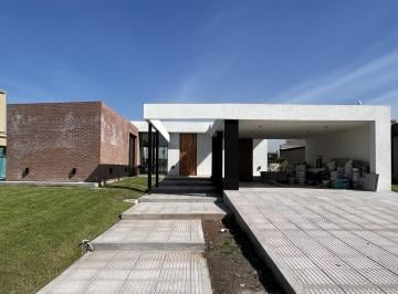 Casa · 156m² · Casa en Terralagos Canning