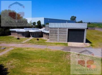 Bodega-Galpón · 576m² · 9 Ambientes · 4 Cocheras · Nave Industrial 7.690 m² – Lista Para Operar en Córdoba con Playón y Oficinas