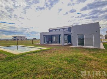 Casa · 155m² · 5 Ambientes · Casa en Venta a Estrenar en Lago Central Pg