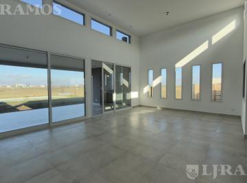 Casa · 155m² · 5 Ambientes · Casa en Venta a Estrenar en Lago Central Pg