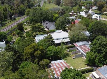 Edificio · 2500m² · 4 Ambientes · Casa Venta 2 Dorm. 2 Baños 1 Cochera 15000 m 2 Totales - Villa Elisa