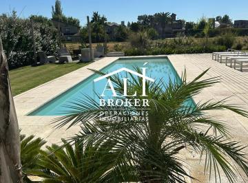 Casa · 510m² · 6 Ambientes · Casa en Altos de Campo Grande