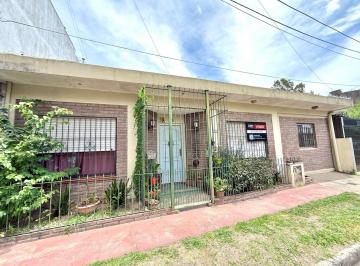 Casa · 170m² · 3 Ambientes · Casa en Venta de 3 Ambientes en Quilmes Oeste