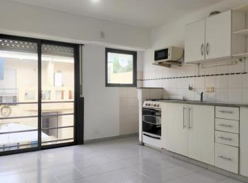 Departamento · 38m² · 2 Ambientes · Departamento de un Dormitorio Tipo Duplex con Toliette y Balcón Al Frente