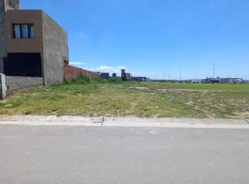 Terreno · 360m² · Terreno en Docta Av
