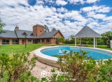 Casa de 6 ambientes, Bahía Blanca · Casa en Venta, Barrio Palihue