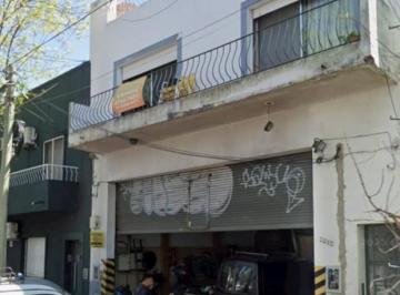 Bodega-Galpón · 350m² · Galpon en Venta con Vivienda en San Isidro