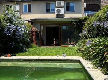 Casa · 150m² · 5 Ambientes · 2 Cocheras · Muy Buena Casa en Santa Rita 3 / 4 Dormis