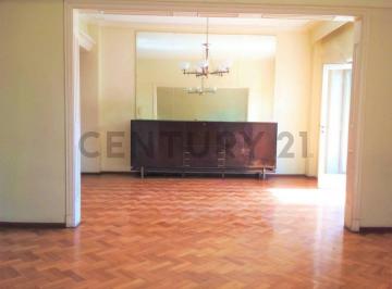 Departamento · 194m² · 5 Ambientes · 1 Cochera · Venta de en El Centro de La Ciudad de Mendoza.