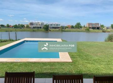 Casa · 205m² · 4 Ambientes · 2 Cocheras · Casa a La Laguna en Venta en Barrio Norte | El Cantón | 3 Dorm. | Dependencia | Pileta | Gran