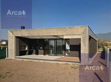 Casa · 365m² · 3 Ambientes · Casa en Venta - Apta Credito