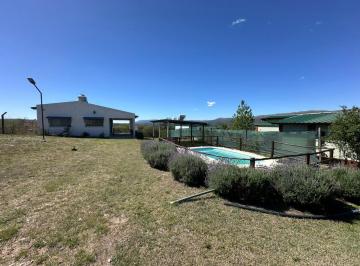 Casa · 68m² · 4 Ambientes · 2 Cocheras · Venta Casa en Huerta Grande Pegado a La Falda