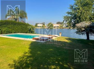Casa · 240m² · 5 Ambientes · 6 Cocheras · Venta Casa a La Laguna en La Comarca Corredor Bancalari