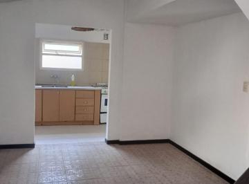 Casa · 50m² · 2 Ambientes · Venta en Block 2 Casas 1 Casa Al Frente y Otra Al Fondo Moreno 9100