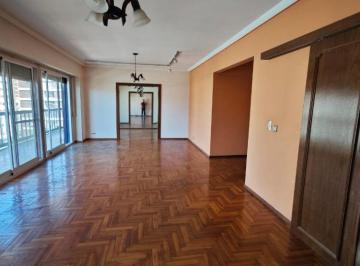 Departamento de 6 ambientes, Belgrano · Departamento de 220 m² con 4 Dorm. en Venta en Belgrano R