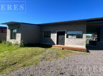 Casa · 83m² · 4 Ambientes · 1 Cochera · Casa en Venta en Barrio Abierto Solar de La Acacias