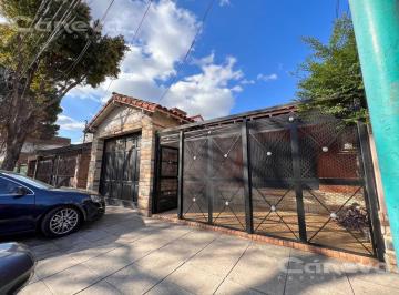 PH · 85m² · 4 Ambientes · 1 Cochera · Oportunidad! Hermoso PH - Olivos