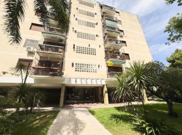 Departamento · 75m² · 4 Ambientes · 1 Cochera · Departamento en Martinez