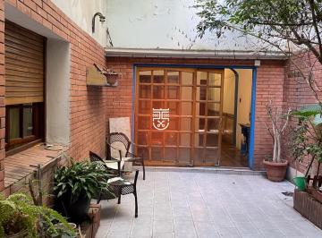 Casa · 240m² · 5 Ambientes · Casa/ph Sobre Lote Propio de 230 M²/ 3 Unidades