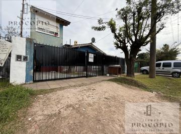 Casa · 350m² · 6 Ambientes · 1 Cochera · Casa en Venta en Paso del Rey