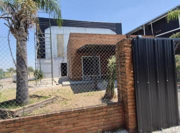 Bodega-Galpón · 1500m² · 5 Ambientes · Nave Industrial en Alvear - Fundicion - Todos Los Servicios - Metalurgica