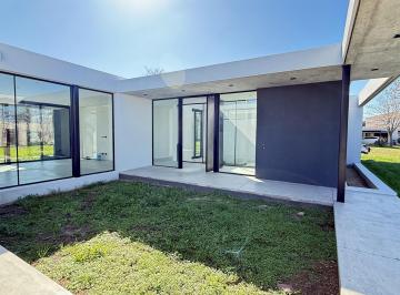 Casa · 218m² · 4 Ambientes · 2 Cocheras · Venta, Casa, 4 Ambientes, Parque, Parrilla, Barrio San Matías, Escobar