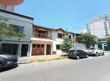Casa de 5 ambientes, Quilmes · Casa en Alquiler Quilmes Centro