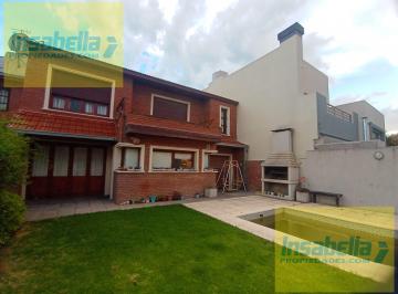 Casa · 433m² · 5 Ambientes · 2 Cocheras · Casa en Barrio Zacagnini