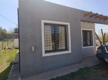Casa · 70m² · 3 Ambientes · Casa en Venta - 2 Dorm. 1 Baño - 650 m² - Carlos Paz