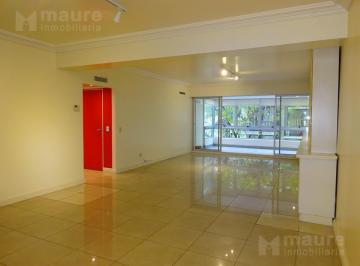 Departamento · 150m² · 5 Ambientes · 1 Cochera · Piso de Categoría de 3 Dorm. en Suite y Cochera en Alquiler Las Cañitas