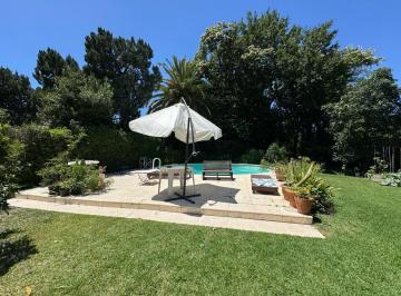 Casa · 303m² · 7 Ambientes · 5 Cocheras · Casa en Bella Vista en Excelente Zona a m del Corredor