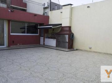 Casa · 450m² · 7 Ambientes · 2 Cocheras · Chalet en Venta - 5 Dorm. 6 Baños - 550 m² - Ramos Mejía