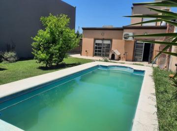 Casa · 126m² · 4 Ambientes · 1 Cochera · Venta Casa 4 Ambientes Matheu Escobar
