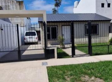 Casa · 120m² · 3 Ambientes · 1 Cochera · Casa 3 Amb con Quincho - Colinas de Peralta Ramos - Apta Credito
