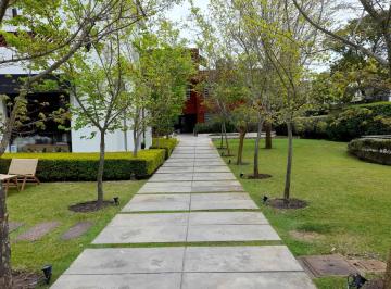Oficina comercial · 58m² · 4 Ambientes · Oficina en Alquiler en Carrasco