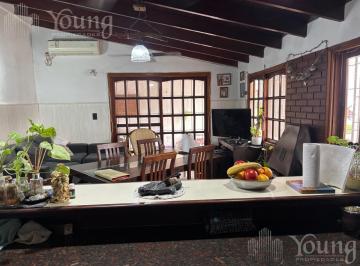 Casa · 81m² · 4 Ambientes · 2 Cocheras · Casa en Venta Wilde 4 Amb