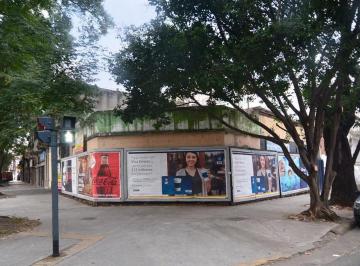 Terreno · 186m² · Alvarez Thomas Av 1894