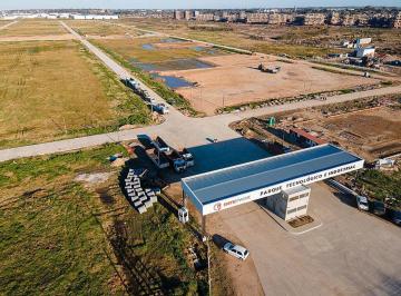 Terreno · 7221m² · Excelente Parque Industrial en Hudson Sobre Autopista Bs As - La Plata. Lotes Desde 2000 m².