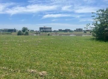Terreno · 764m² · Lote a La Laguna Muy Bien Ubicado en Santa Clara Al Sur. Canning - San Vicente.