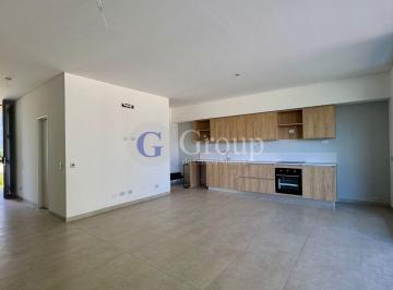 Casa · 142m² · 5 Ambientes · 2 Cocheras · Casa de 5 Ambientes en Venta en Luciernagas Pilar